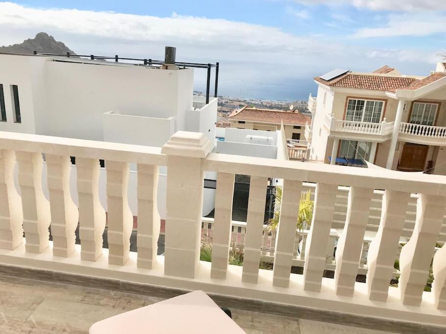 Villa Vista Bella Costa Adeje In Ruhiger Villengegend Mit Meerblick Екстер'єр фото
