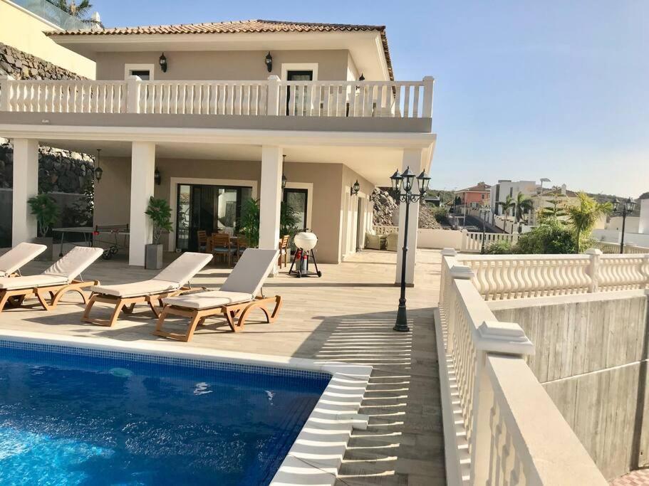 Villa Vista Bella Costa Adeje In Ruhiger Villengegend Mit Meerblick Екстер'єр фото