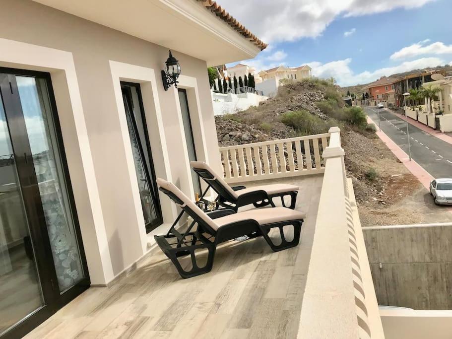 Villa Vista Bella Costa Adeje In Ruhiger Villengegend Mit Meerblick Екстер'єр фото