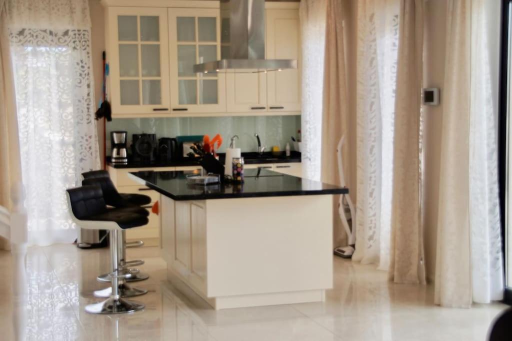 Villa Vista Bella Costa Adeje In Ruhiger Villengegend Mit Meerblick Екстер'єр фото