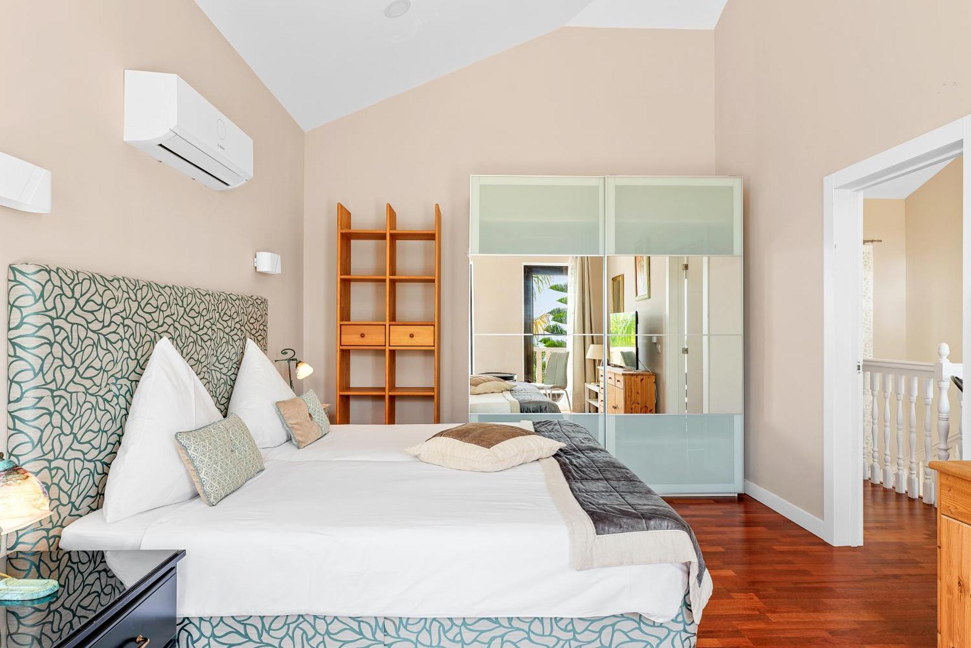 Villa Vista Bella Costa Adeje In Ruhiger Villengegend Mit Meerblick Екстер'єр фото